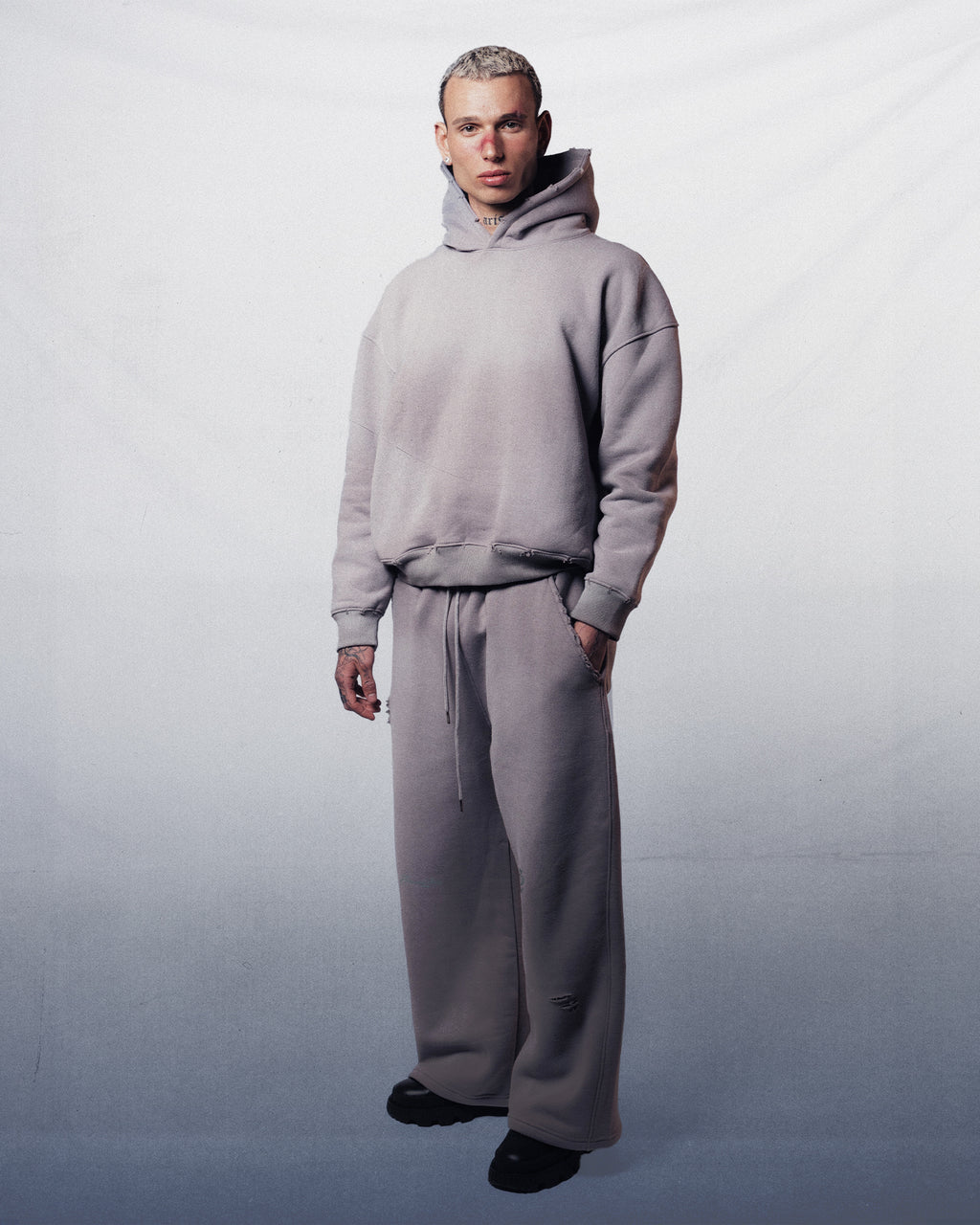PANTS GREY