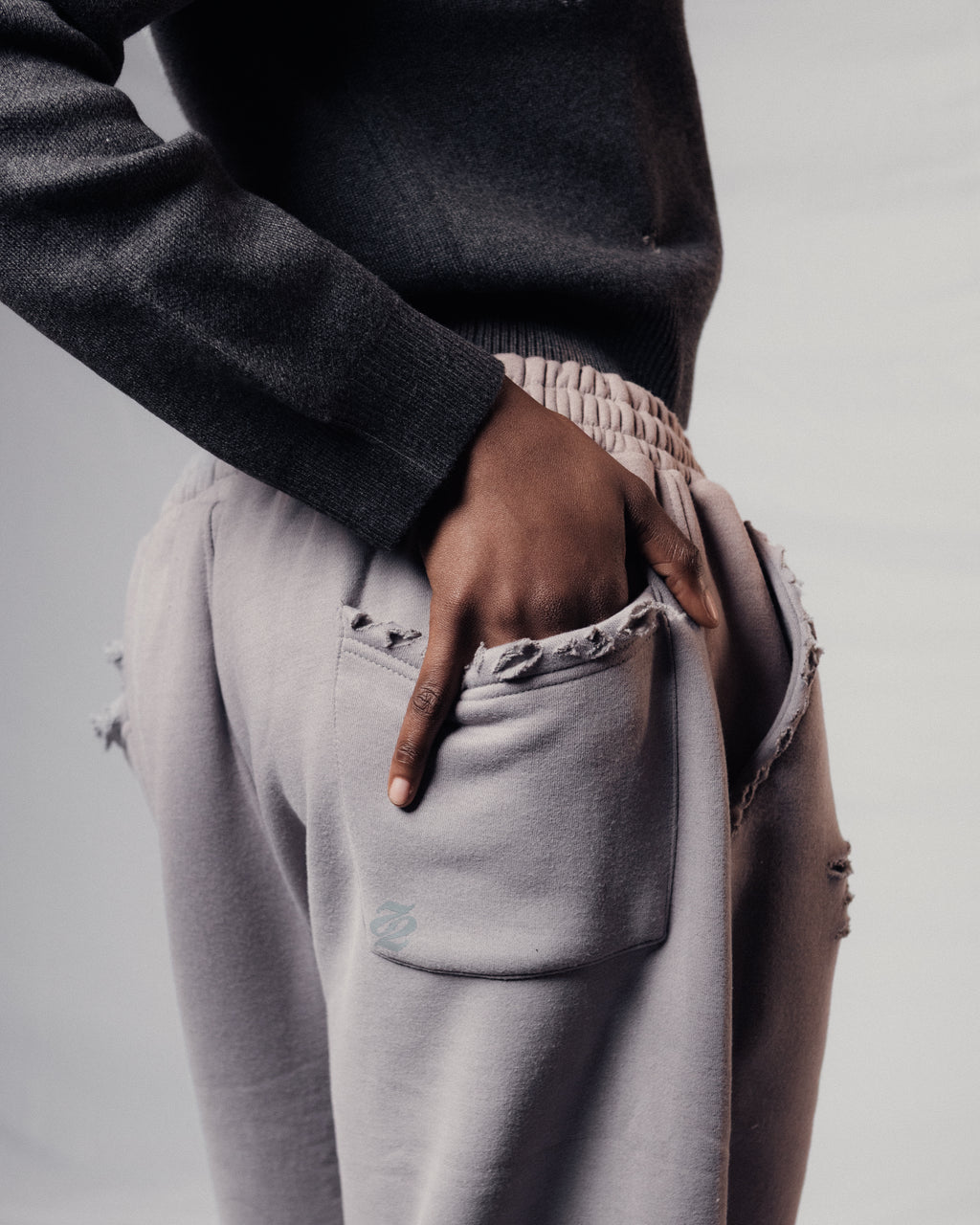 PANTS GREY