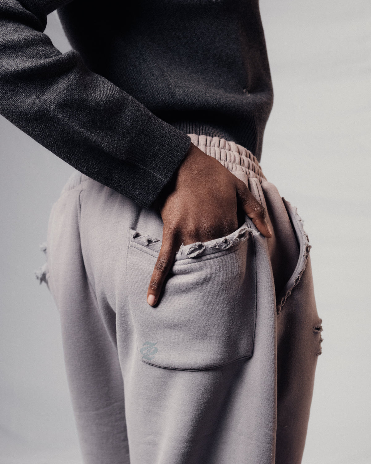 PANTS GREY