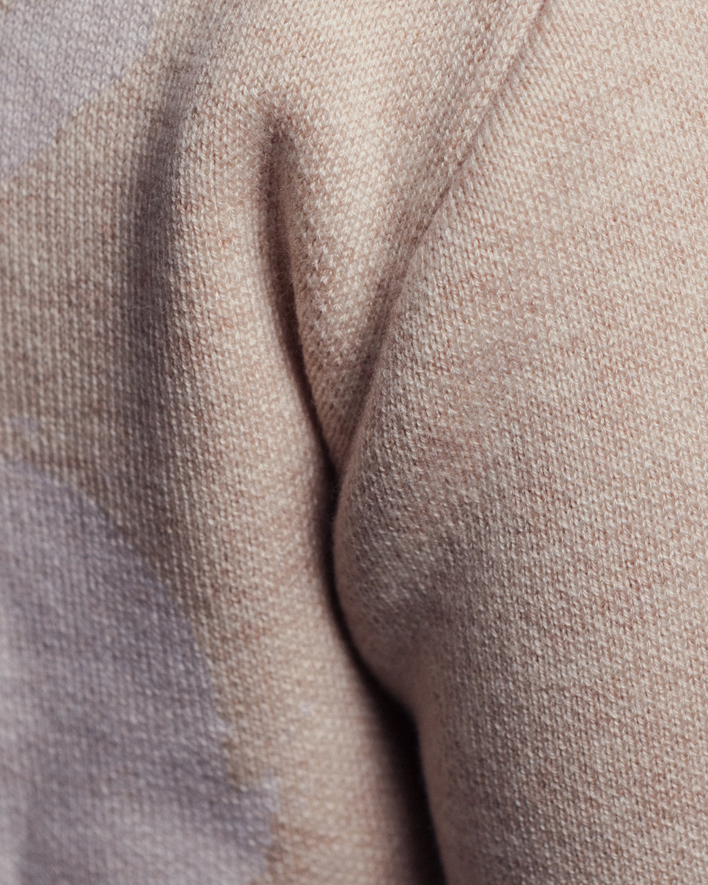 V-NECK BEIGE JUMPER