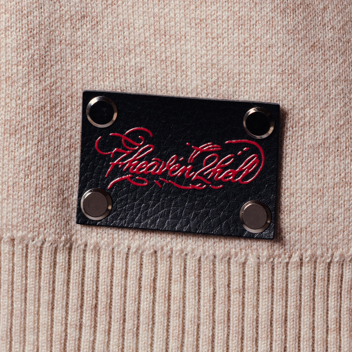 V-NECK BEIGE JUMPER